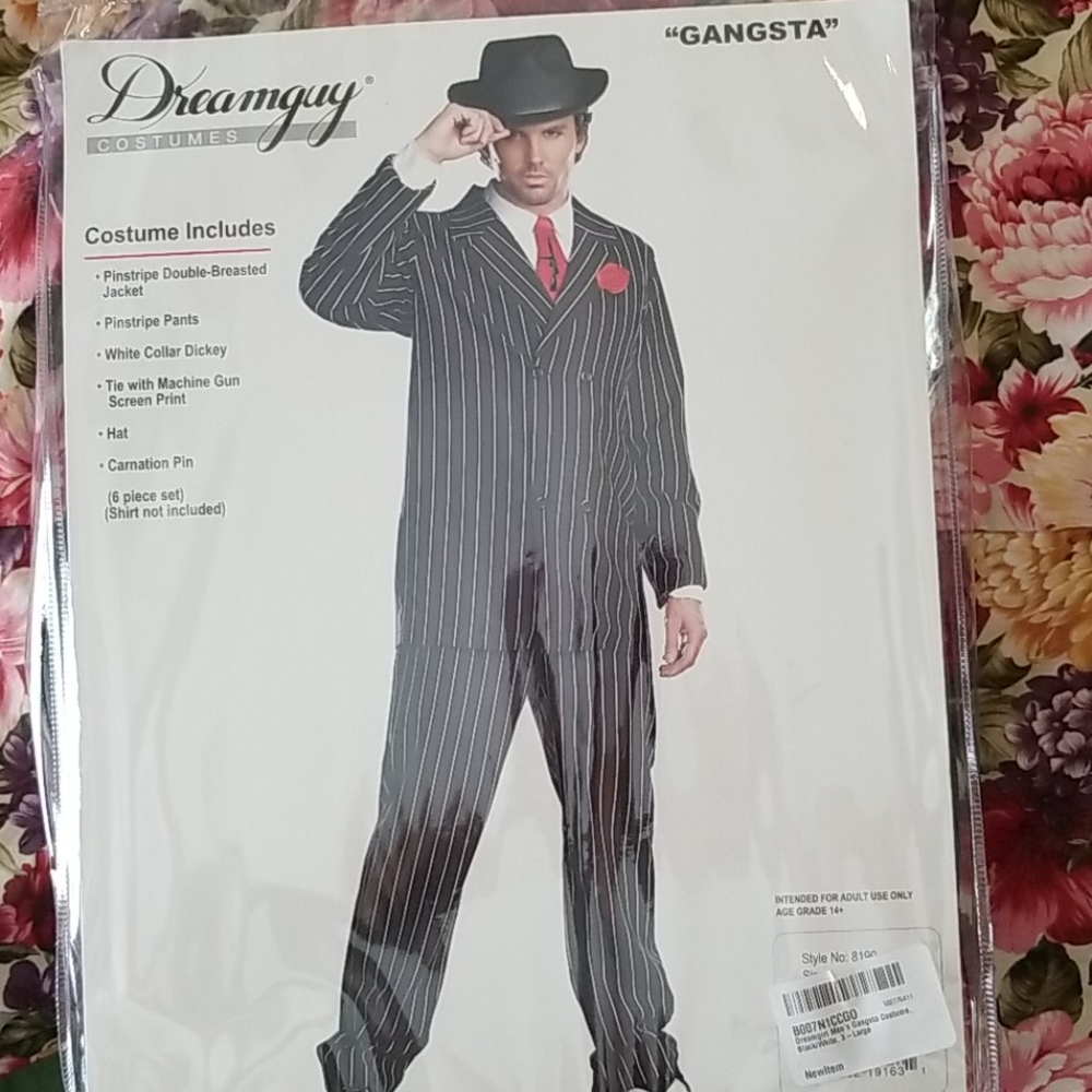 Gangsta suit Halloween costume